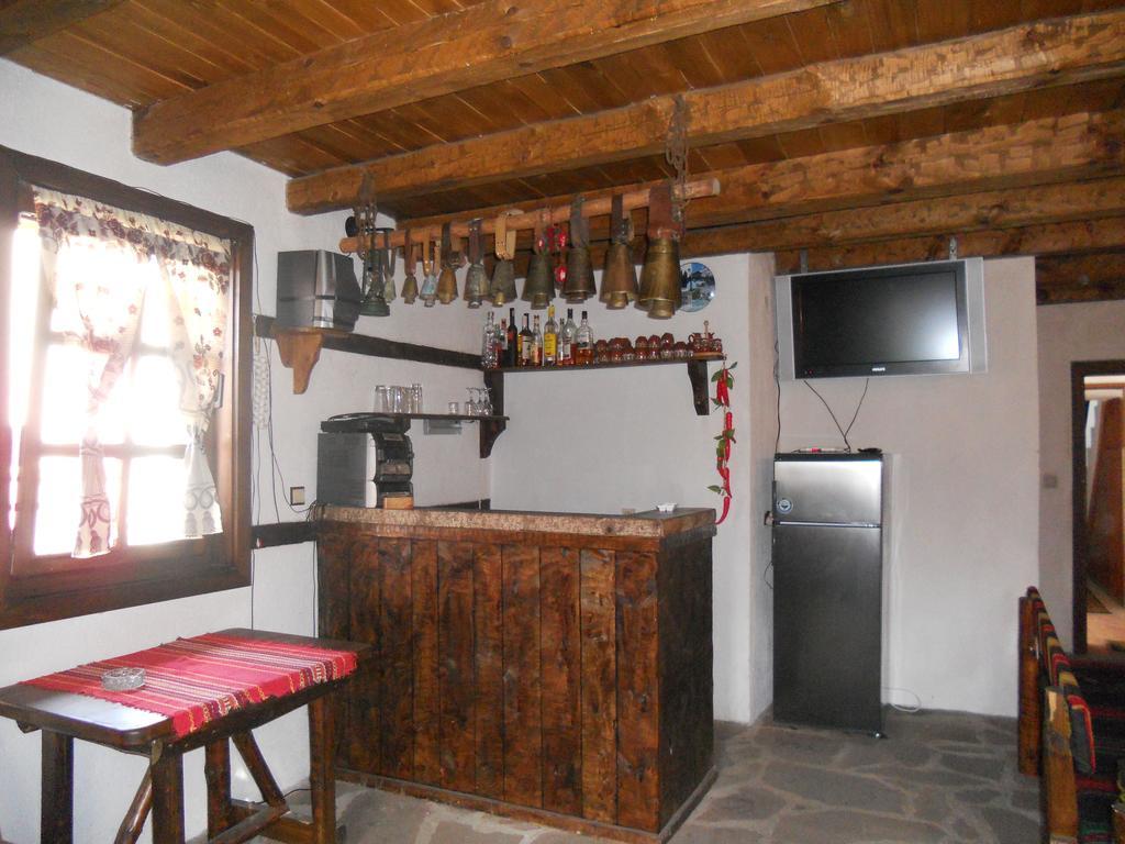 Djolevi Guesthouse Dobriniště Exteriér fotografie